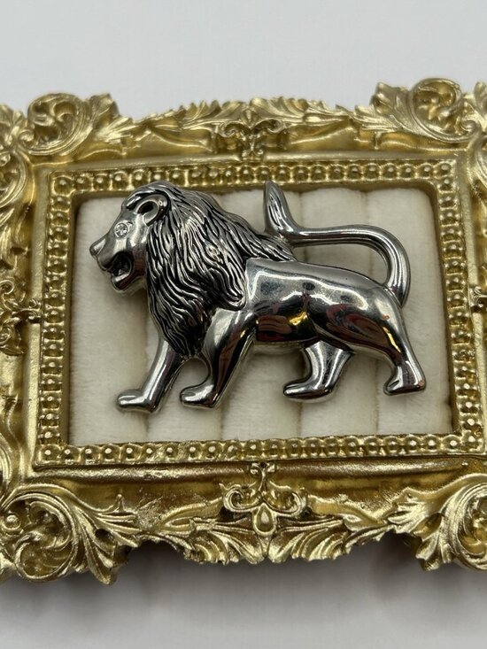 Unbranded Jewelry - Vintage Silver Tone Lion Brooch Pin Bold Statement Animal Jewelry Figurative
